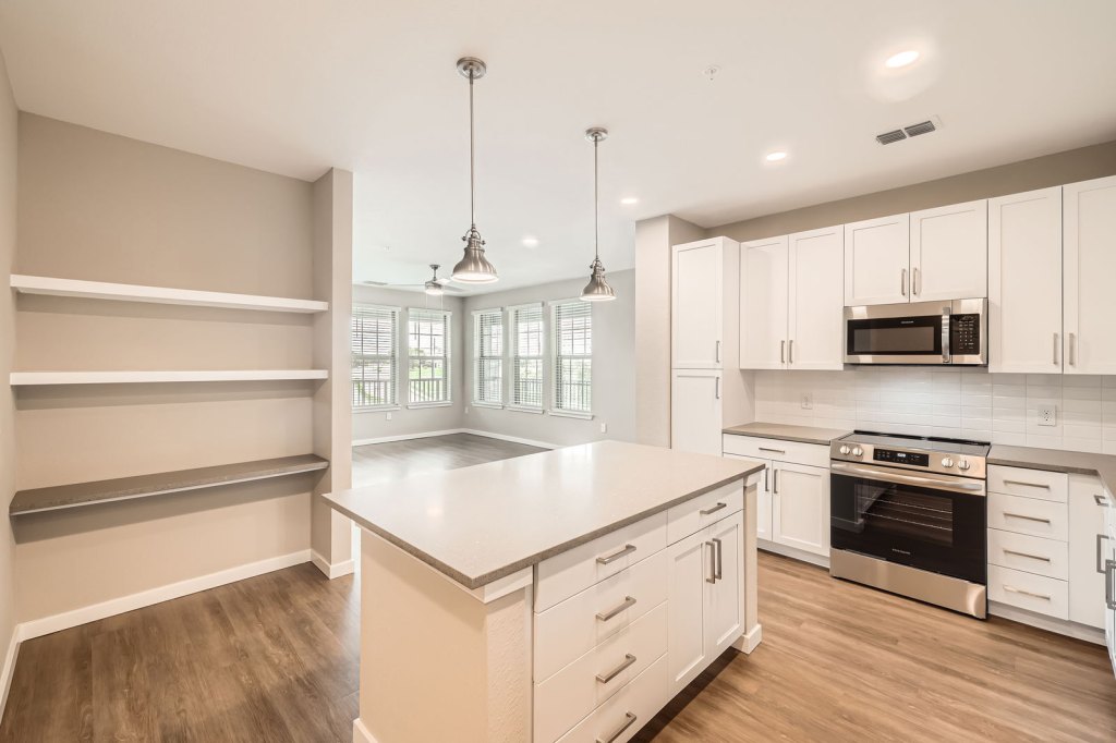 2300-hooks-st-web-quality-004-20-kitchen